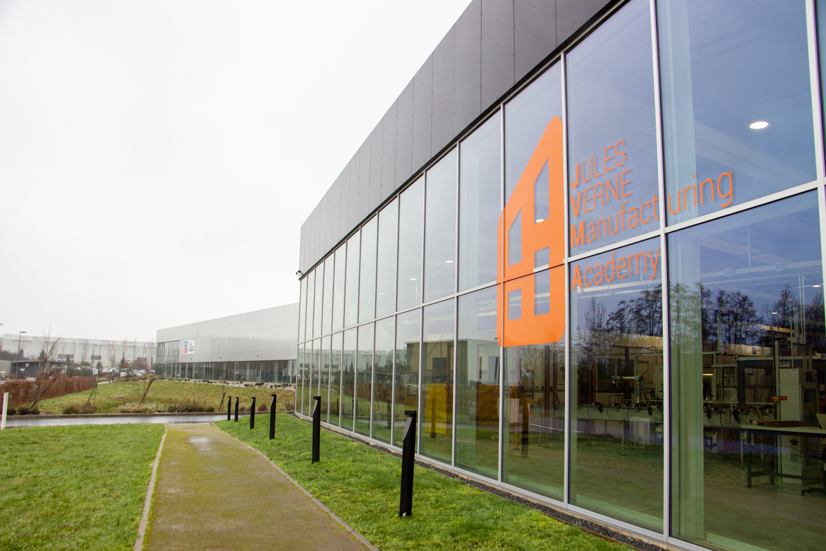 Pôle EMC2 tweet media