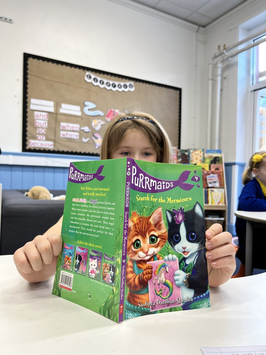 highstreetps's tweet image. #hspsY3 decided to spend the money we raised at the Christmas Fair on new books. We were so excited when the books we had chosen arrived. Thank you @scholasticuk #readingforpleasure #enterprising