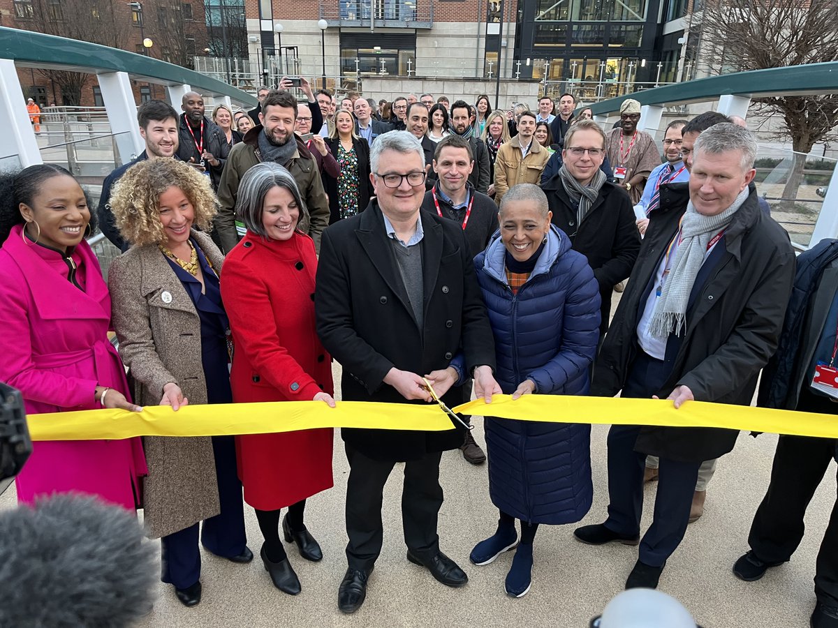 LeedsCC_News's tweet image. A stunning new bridge honouring the legacy of David Oluwale has officially opened in Leeds today! Spanning the River Aire between Sovereign Street and Water Lane, the bridge is the culmination of a long-term project to honour David's memory 🌉❤️news.leeds.gov.uk/news/newly-ope…