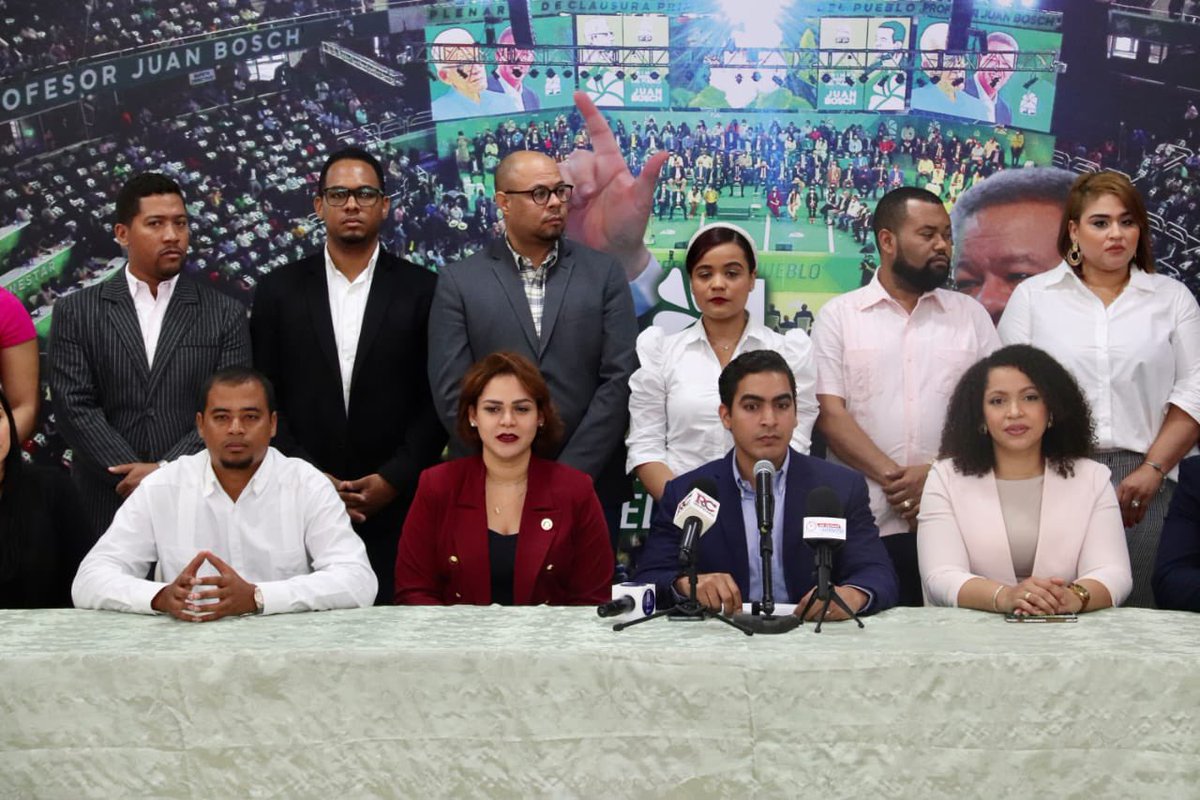 #FPComunica |

“Los jóvenes que integran la organización política liderada por <a href="/LeonelFernandez/">Leonel Fernández</a>, festejarán el Día Nacional de la Juventud, "haciendo honor a uno de los fundadores de la República Dominicana". <a href="/joseernestoabud/">Jose Ernesto Abud</a>

#FuerzaDelPueblo