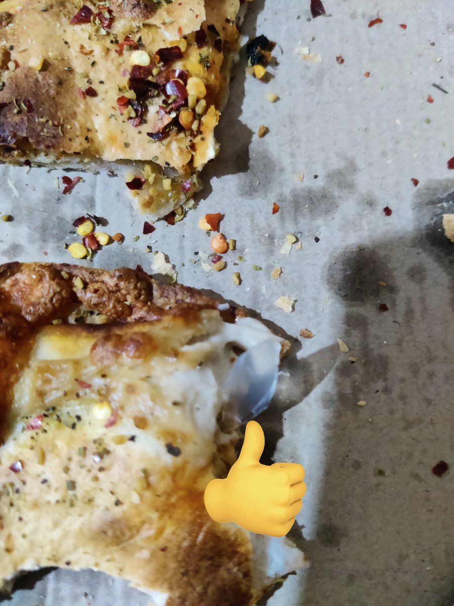 iam_sush's tweet photo. Hello @dominos_india 
Found this beautiful piece of plastic on my pizza. Where I could have choked nicely. 

I would like you to please look into it.

Thanks. https://t.co/GAA3Hkg5Fe