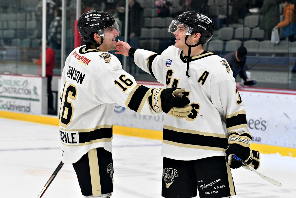 Remember to hug your teammates 🫡

#GoCatsGo