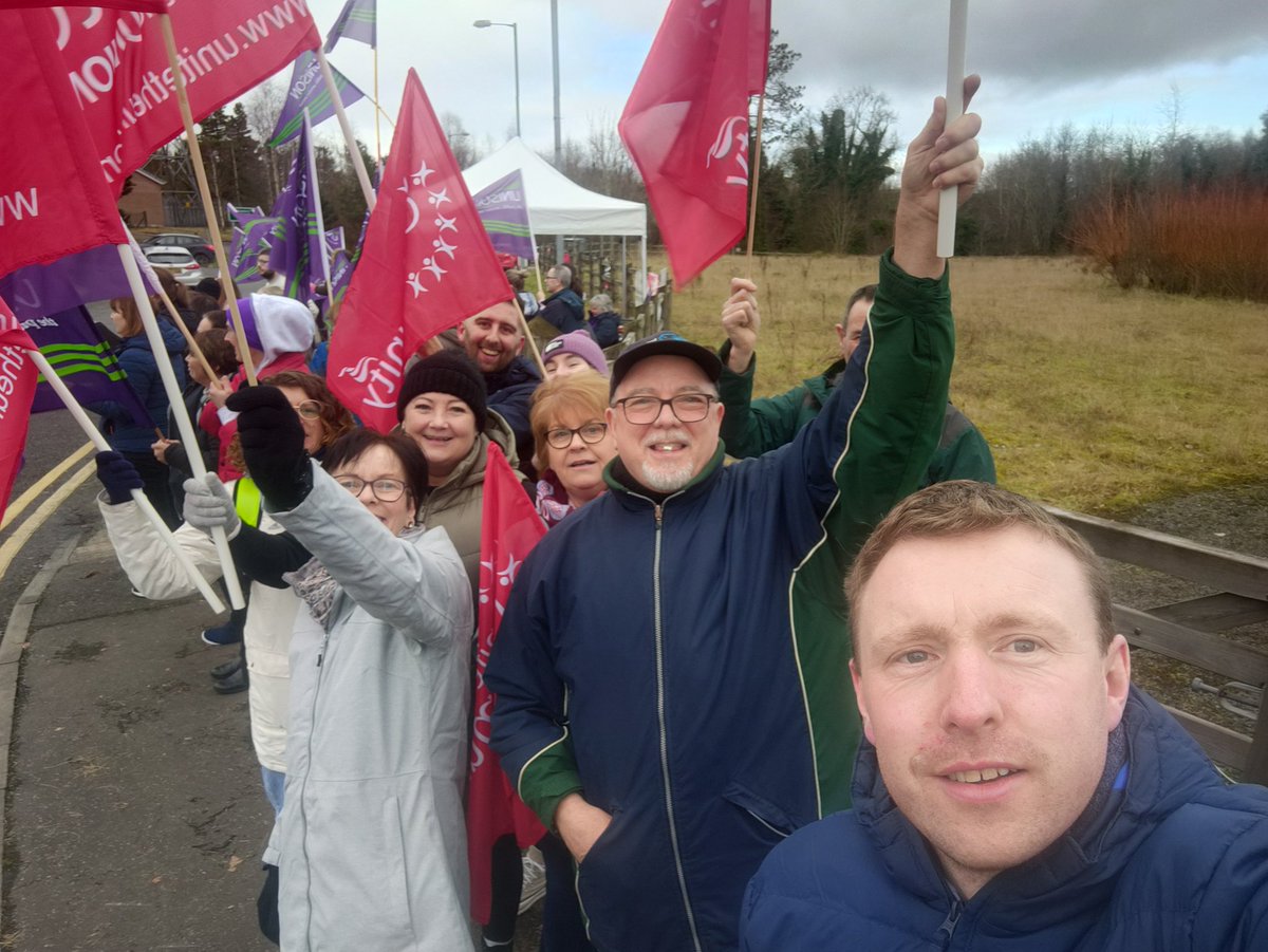 JohnCoyleSDLP's tweet photo. Strike action today
I am delighted to stand with colleagues and friends on the picket line today. We are looking for a fair pay award. Like everyone health workers are struggling with the cost of living. It's time to act and give us the money we deserve. https://t.co/vOJsnzdihw