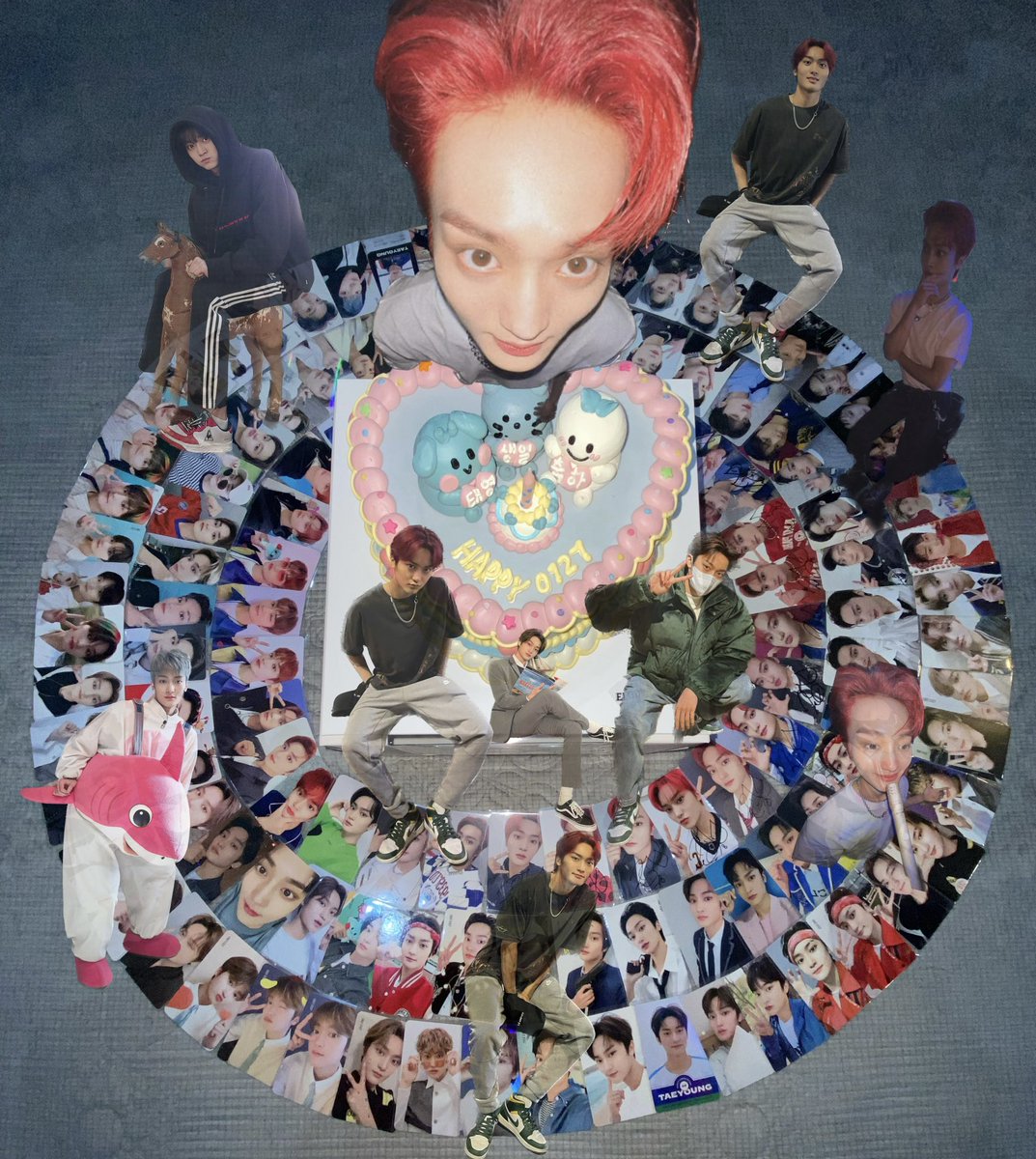 쨘 하고 나타난 텽 🫶🏻 축

#만개한_장미_21살의_김태영
#Dear_My_Rose_TAEYOUNG