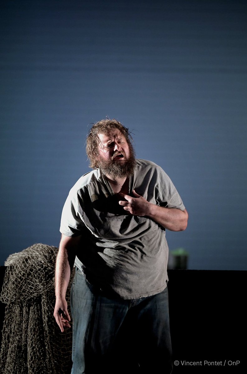 operadeparis's tweet image. #PeterGrimes
Première ce soir au Palais Garnier de l&apos;opéra de Benjamin Britten dans la mise en scène de @deborahwarner59 et sous la direction musicale de Alexander Soddy avec Allan Clayton dans le rôle-titre. Toï toï toï !
bit.ly/3ItF55f