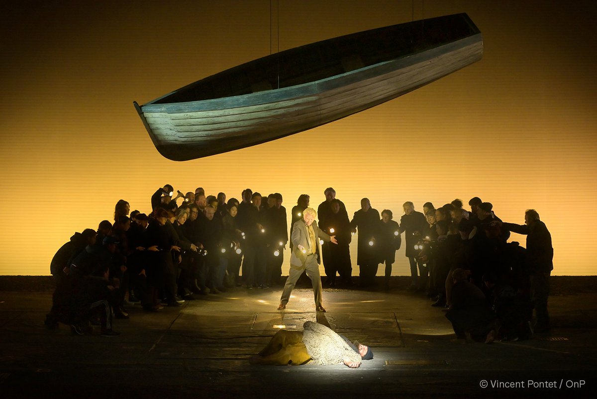 operadeparis's tweet image. #PeterGrimes
Première ce soir au Palais Garnier de l&apos;opéra de Benjamin Britten dans la mise en scène de @deborahwarner59 et sous la direction musicale de Alexander Soddy avec Allan Clayton dans le rôle-titre. Toï toï toï !
bit.ly/3ItF55f