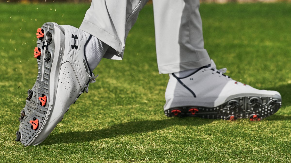 WindmillBristol's tweet photo. Spiked or spikeless? You decide 🧐

#UnderArmour | #WindmillProShop https://t.co/aUS2GnTytS