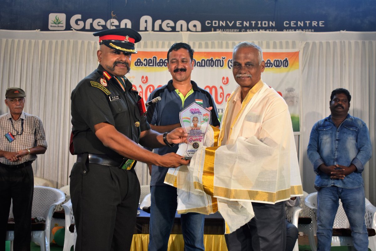 DefencePROTvm's tweet image. CO of 122 Infantry Battalion (TA) of MADRAS Regiment unfurled the Tri- Colour at a Veterans Get together organised by Calicut Defence (Trust and Care) at Ballussery, Kozhikode on the ocassion of Republic Day.
#RepublicDay2023 
#RepublicDay 
#HappyRepublicDay