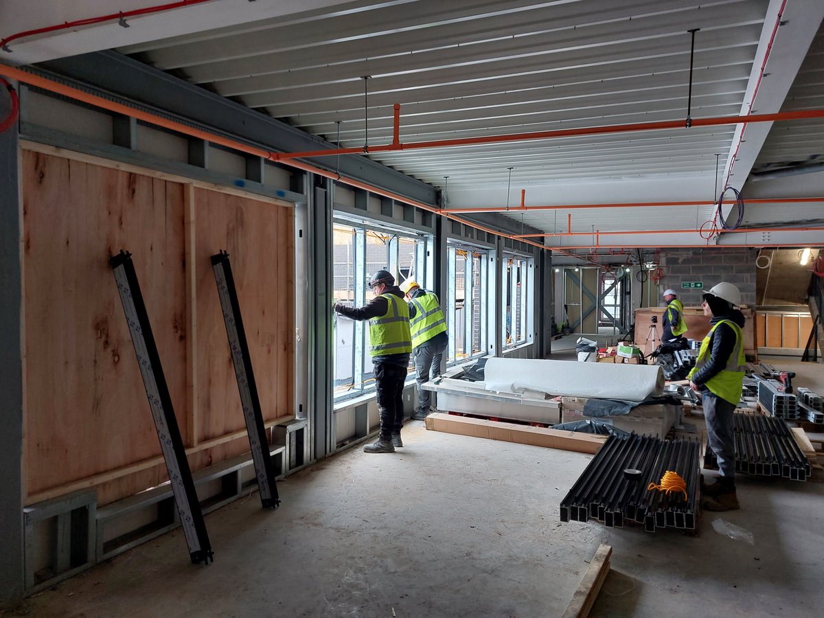 Our John Street residential development of 362 flats in #Warrington with <a href="/Metnor_/">Metnor Group Ltd</a> progressing well towards completion this year. #GlazedBricks #CurtainWalling