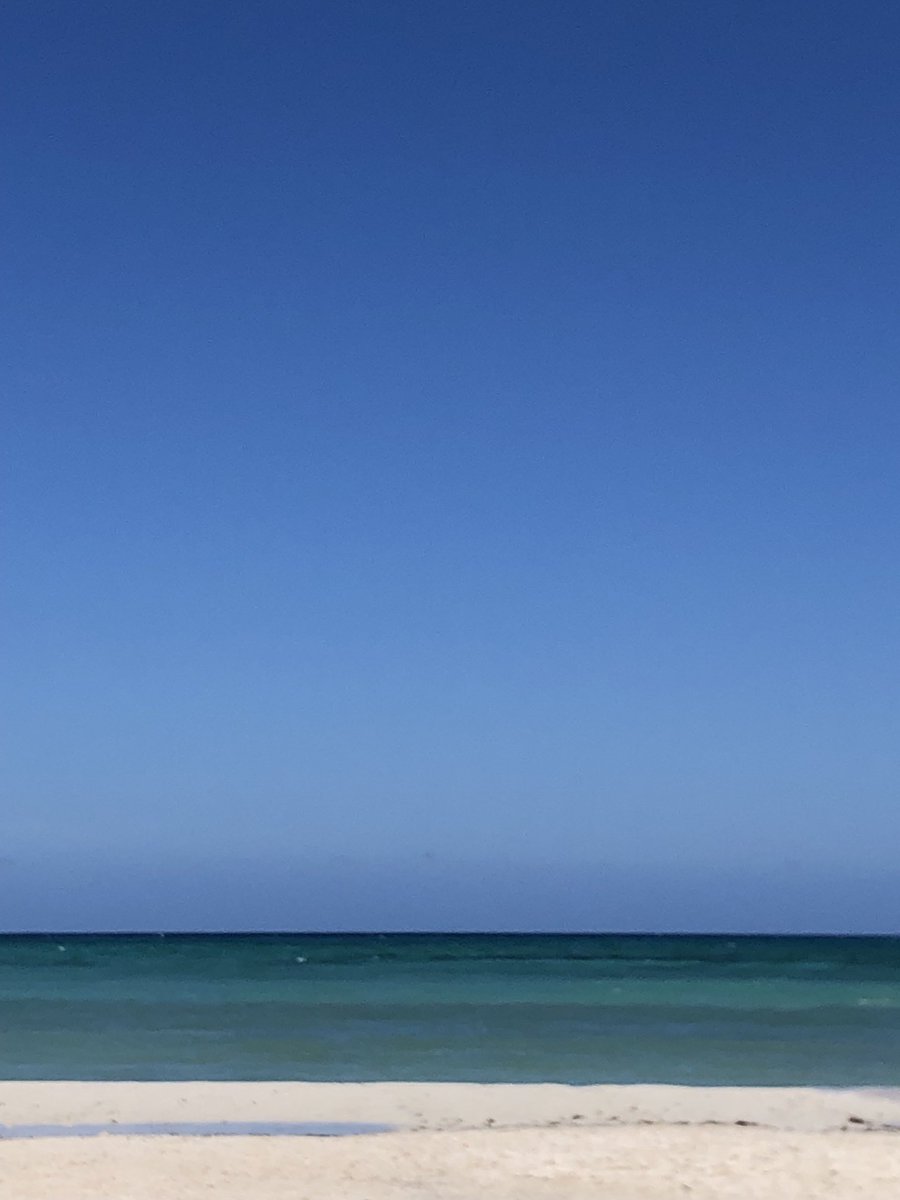 HamptonsBroker's tweet photo. Beautiful azure seas.. https://t.co/mmoTn4SSqw