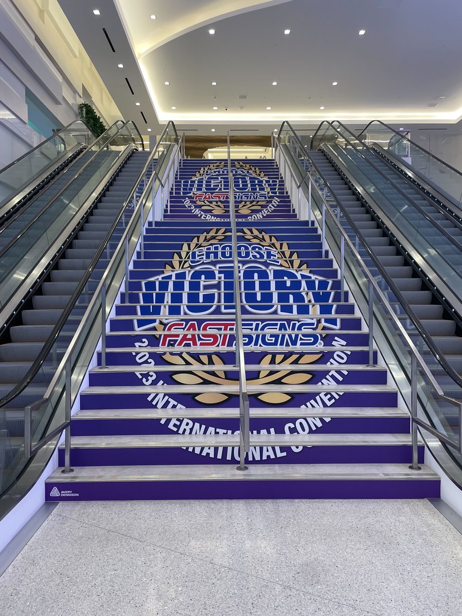 thunderlymktg's tweet image. There’s nothing better than getting to see our #clients in person, and hearing the real-life #OpenforOpportunity stories of franchisees that we get to share with the world. This week we attended the @FASTSIGNS and @NerdsToGo 2023 annual convention to do just that!