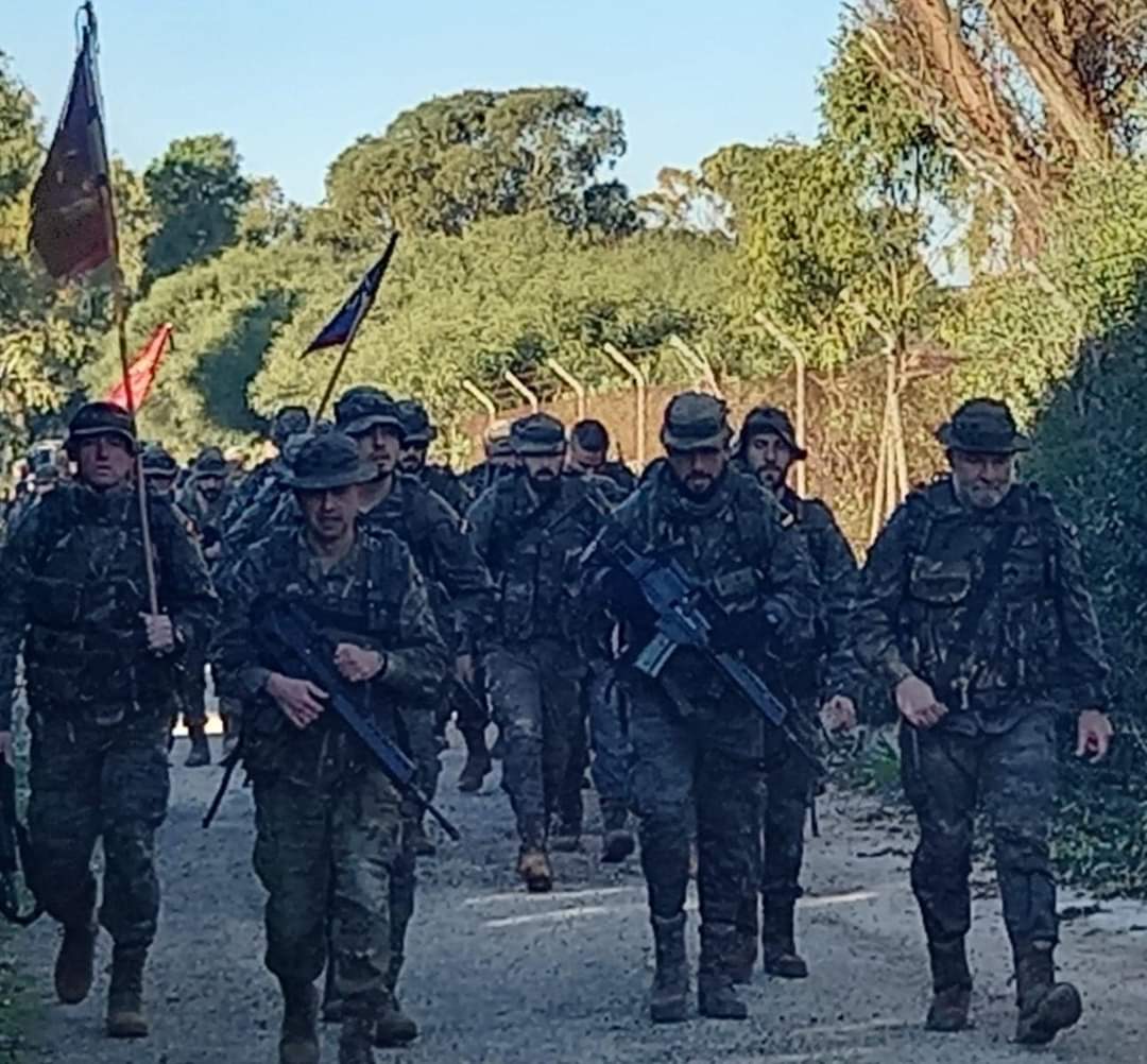 FUTER_ET's tweet image. El primer grupo del Regimiento de Artilleria de Costa 4 #RACTA4, #MACA_ET ha realizado el Ejercicio de Cohesión de Unidad, ejemplo de sacrificio y compañerismo de sus componentes.