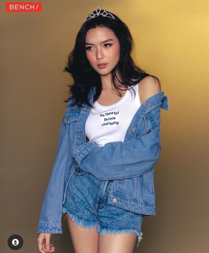 WeFrancine2's tweet photo. Happieeest birthday to our beloved chiiin! Whatever happens we will  be here for you, always supporting you!
We love you @francinecarreld!

HAPPY FRANCINE DAY https://t.co/lvrADWpJ17