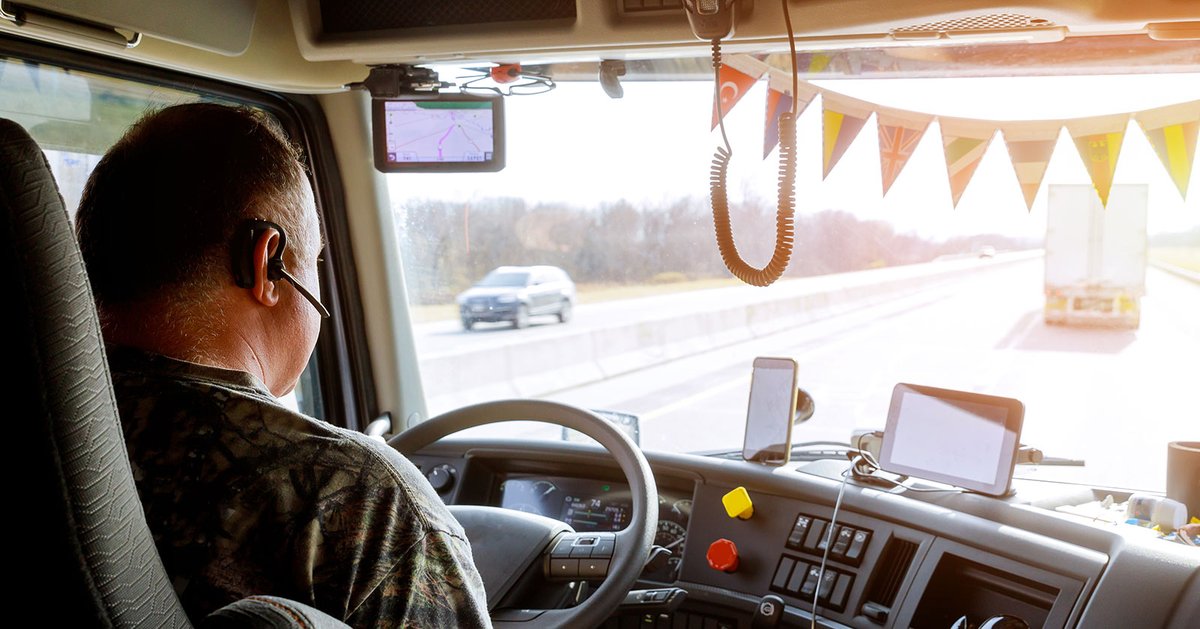 MorrowSheppard's tweet photo. 18-wheeler crashes caused by driver error, mechanical failure, &amp; poor road conditions. Distracted driving a top cause. Learn prevention tips and evidence preservation on our blog. Stay safe on the road! https://t.co/fFD4zlrQTl #18wheeler #distracteddriving #roadsafety https://t.co/P2OWqTiPSo