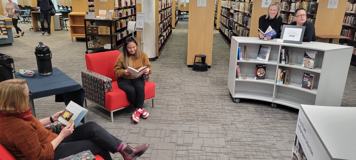 The library at KPU Langley features an Indigenous collection focussed on medicines from the land. Learn more: kpu.ca/news/2023/01/2… @KPULibrary