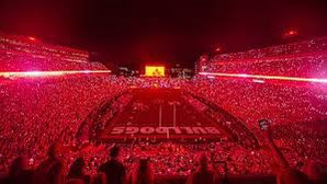 apstickel's tweet photo. Appreciate having @CoachMikeBobo from @UGAfootballLive stop by @ACSLionsSports Great conversation! Thank you Coach. Come see us on Baston Rd! @RecruitGeorgia #Family #Compete #TEAMme https://t.co/A9TTAkYSnQ