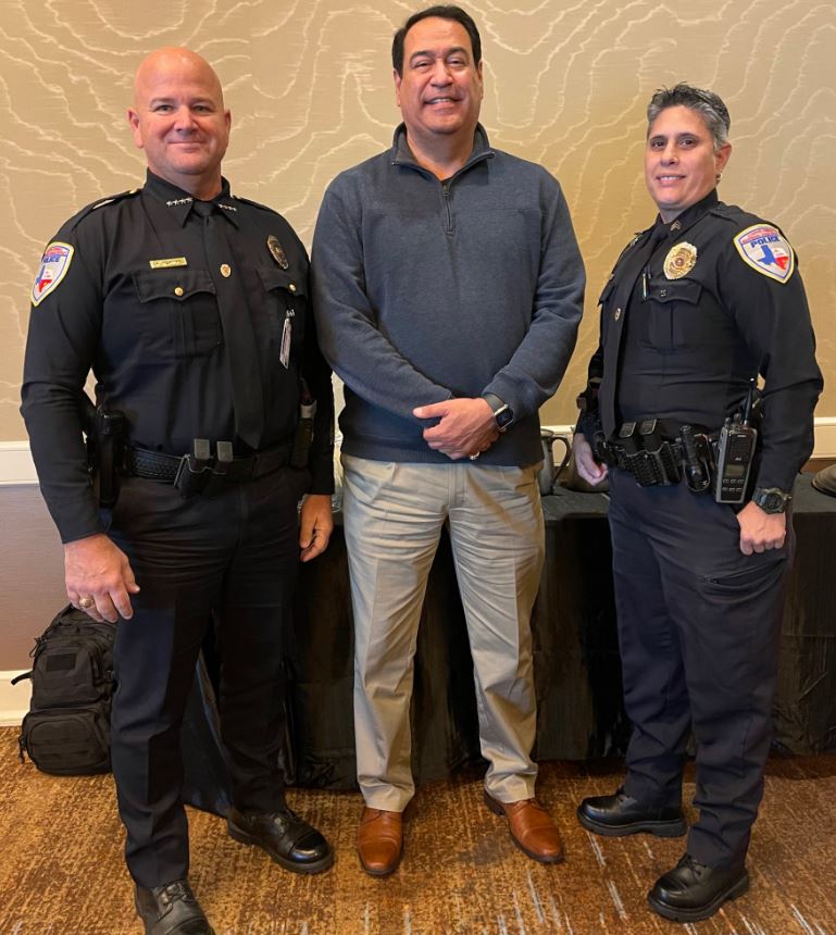 🎉Join us in congratulating Chief Warnke and Sgt. Cantu!🎉 The Education Service Center, Region 2, honored them for their diligent work in keeping students and staff safe. We are thankful for all you do for our district! ❤️👏 #CCISDproud