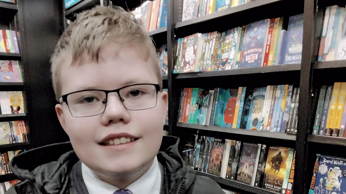 YBBEnglish's tweet photo. Visited @swanseastones today to collect books our Yr 8&amp;9 pupils ordered with their @Books_Wales voucher. Between us and the amazing staff @swanseastones we've helped pupils choose a book we think they'll really cherish from our 'Reading for Pleasure' guide  #schoolslovereading https://t.co/0ATSsEXnTo