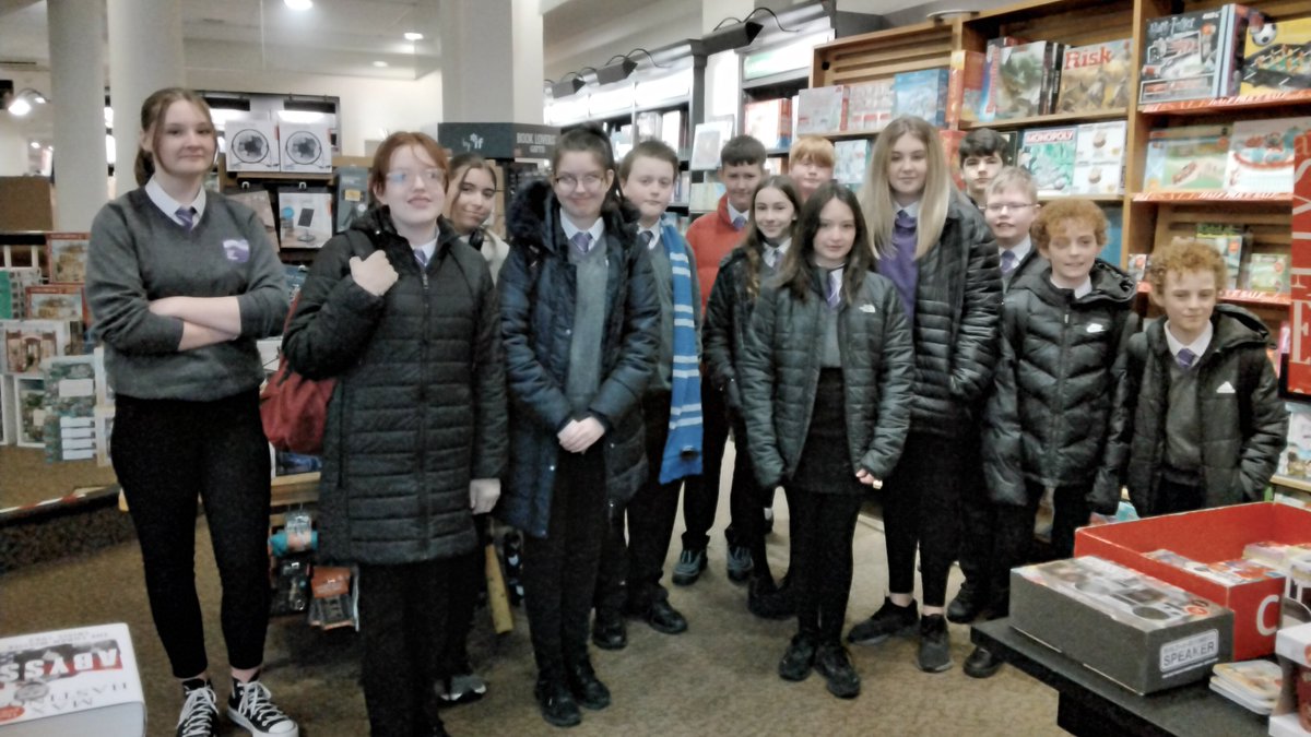 YBBEnglish's tweet photo. Visited @swanseastones today to collect books our Yr 8&amp;9 pupils ordered with their @Books_Wales voucher. Between us and the amazing staff @swanseastones we've helped pupils choose a book we think they'll really cherish from our 'Reading for Pleasure' guide  #schoolslovereading https://t.co/0ATSsEXnTo
