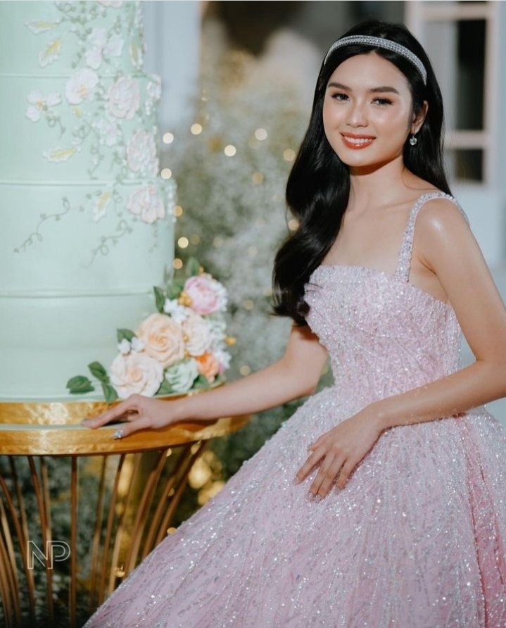 WeFrancine2's tweet photo. Agaaain happyyy birthday chin! Enjoy your day my love!
@francinecarreld

HAPPY FRANCINE DAY https://t.co/8ntuBW5QIM