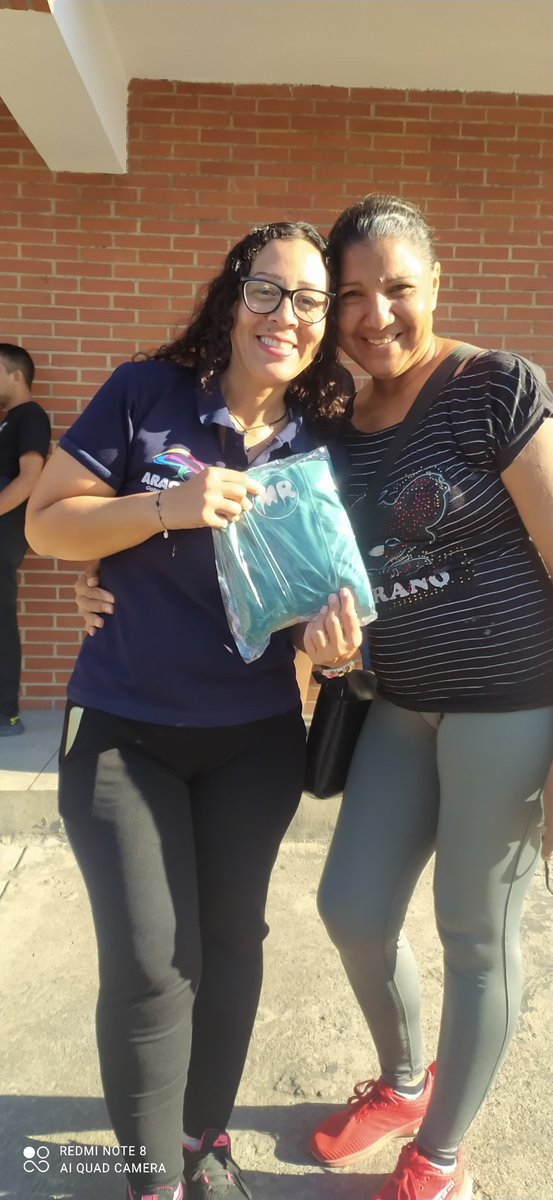 MariaReinaRein2's tweet photo. Hoy entregando los pedidos de está semana 😁❤️ gracias, gracias, gracias a todos por confiar en nosotros #confecciones #maracay #ropa #emprendedores #aventurasenpareja https://t.co/6rqVqofN2R