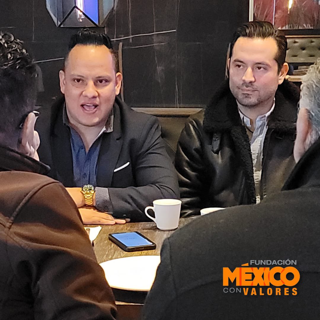 victor_gomez989's tweet photo. El día de ayer nombramos como delegado municipal de la Fundación Mexico con Valores en Ciudad Juárez a nuestro amigo Paco Bribiescas, estoy seguro que Paco hará un trabajo extraordinario para regresarle la Paz y la Alegría a la frontera más feliz del mundo. https://t.co/ZmIpLyGPG0