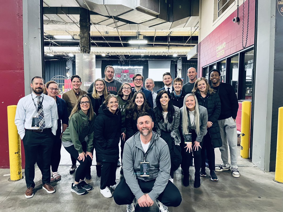 Missing a few but the mighty GCSC crew loading out late last night. Sorry if we don’t answer your emails today, we are sleeping 😴 🤣

But seriously, THANK YOU, Cleveland. Your support of #CLESportsAwards means more than you know. ❤️