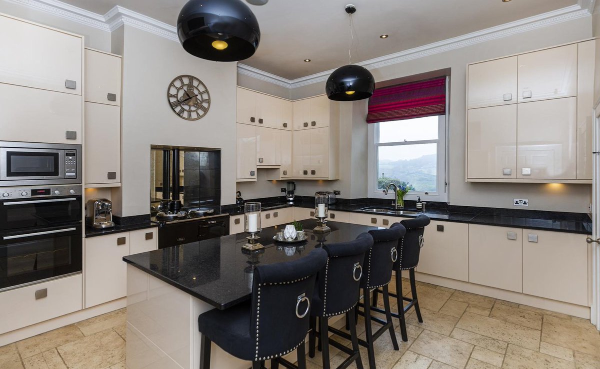 CharnockBates's tweet photo. Take a moment to marvel at this Grade ll listed Georgian style residence in the picturesque Shibden Valley.

Lee House is a five-bedroom home which retains a wealth of characterful period features. 

Explore the property further and request a viewing here: https://t.co/MxkCrDYZOv https://t.co/jf82Gus74J
