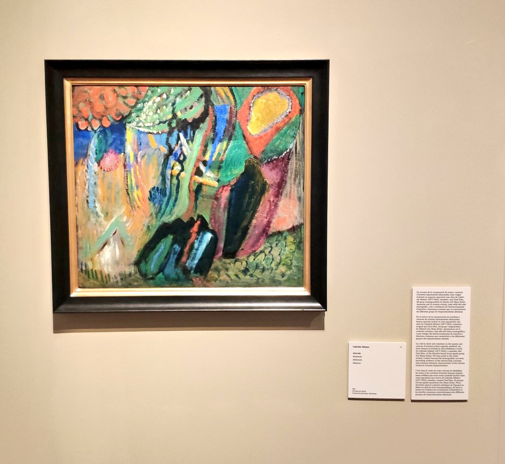 La comissària de #KleeFJM, Martina Millà ha inclòs en la sala de l'època de Der Blaue Reiter l'obra de dones artistes que van formar part d'aquest moviment però que han sigut bandejades i silenciades per la història de l'art. Aquí hi veiem una magnífica pintura de Gabriele Münter