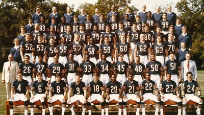 On This Day in History: In 1986, in New Orleans, Louisiana, the Chicago Bears scored a Super Bowl record number of points to defeat the New England Patriots, 46-10, and win their first championship since 1963. #D86Curriculum
history.com/this-day-in-hi…