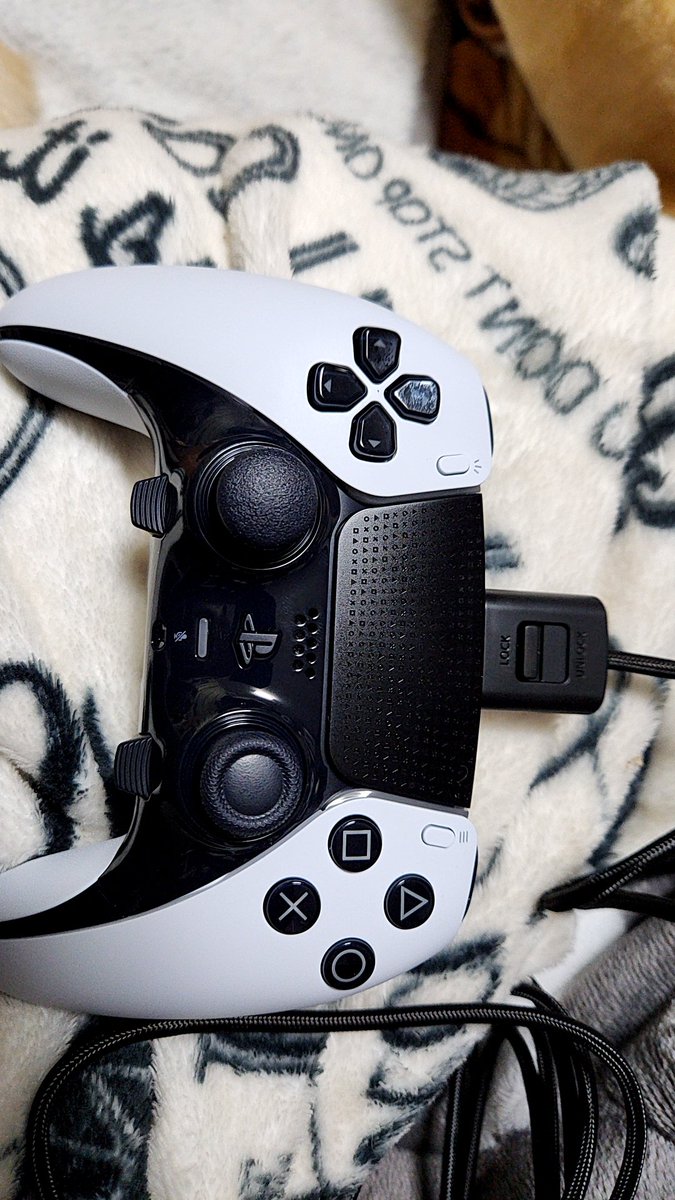 IT39421792's tweet image. PS5コントローラー届いてセッティングして使ってみたけど、すげー使い勝手良いやん😃
Amazonありがと～

#ps5 #ps5コントローラー #ps5dualsenseEdge