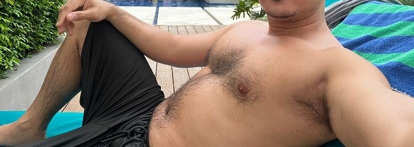 DebbyPutra96's tweet photo. Suka deh sama Om
besok lagi ya buludadanya bikin nagih

Ada yg punya bulu dada gini?
#GayJogja https://t.co/by8gbmiVSp