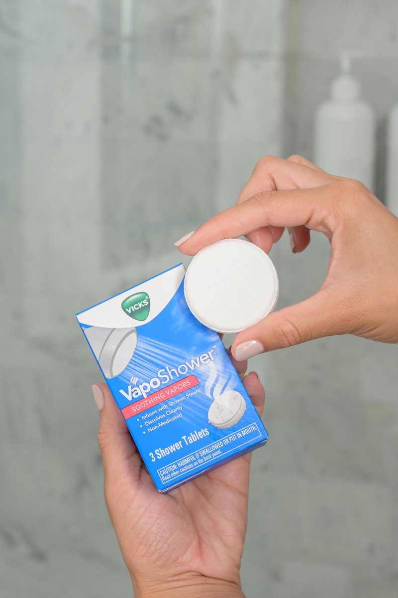 Upgrade your shower game tonight 💯 with our refreshing, non-medicated blend of eucalyptus &amp; essential oils + scents of menthol &amp; camphor.

Get yours now: spr.ly/6019MdxXD