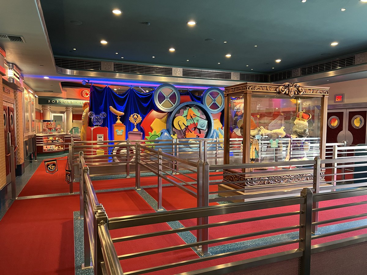 There are so many amazing details inside Mickey &amp; Minnie’s Runaway Railway at Disneyland. The queue is incredible. Perfect attraction and experience for both Disneyland and Toontown.