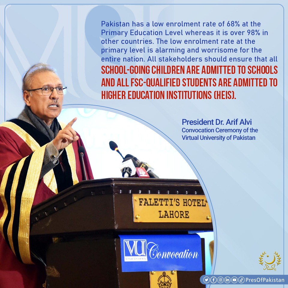 PresOfPakistan's tweet photo. President Dr. Arif Alvi addressed the convocation ceremony of the Virtual University of Pakistan.

Complete Speech 👇
https://t.co/S2gW3DDFyk https://t.co/9mM8thmgKn