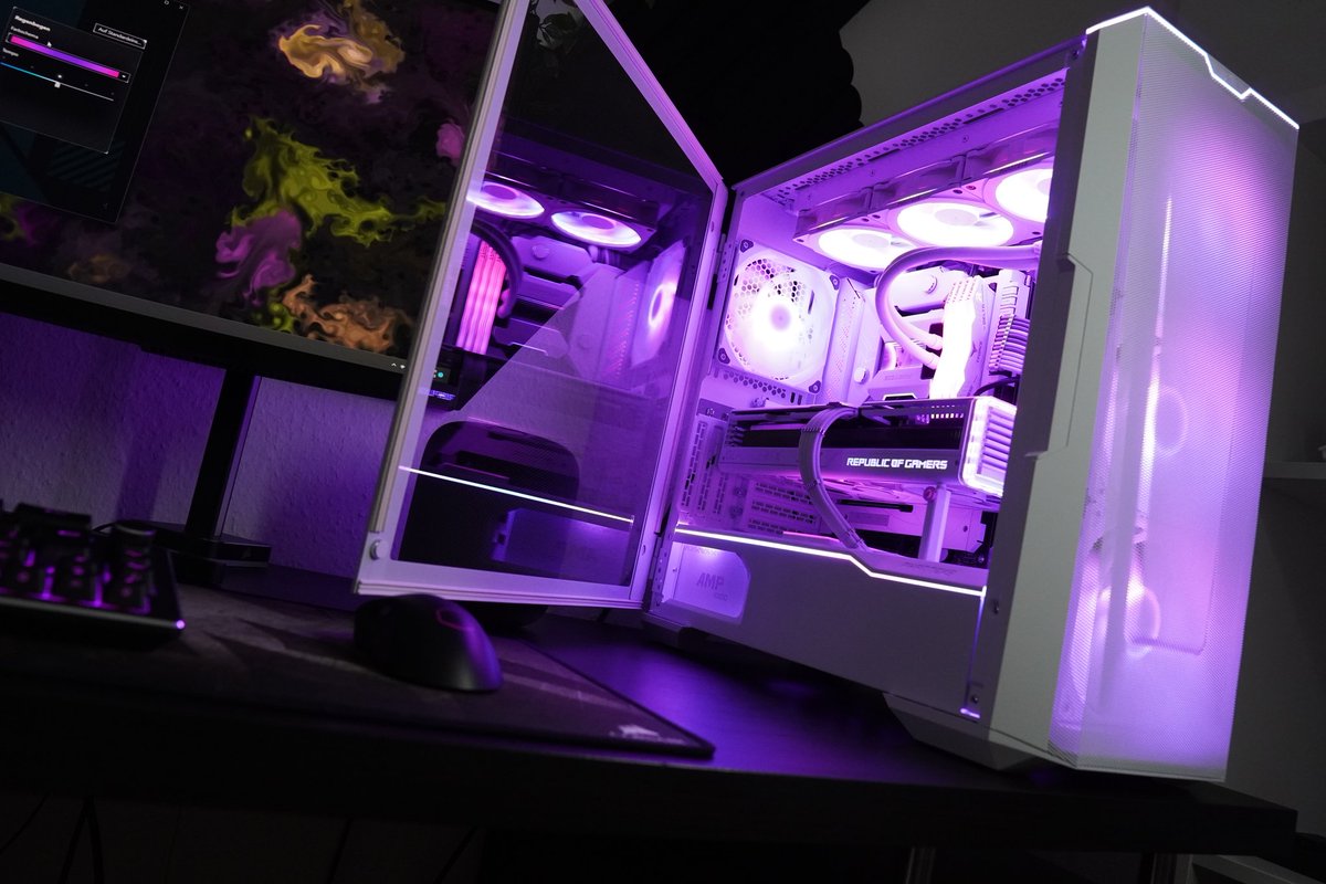 teamgroupincde's tweet photo. Technika: Wieviel Weiß darfs denn sein?
Kunde: Ja
@technika_builds White Build 2023 - Perfekter White Build?!
https://t.co/EbngknBakX
#pcbuild #pcbuilds #gamingpc #playstation #pcmasterrace #pcmr #xbox #pcsetups #gaming #teamforce #TFORCE #Beinvincible #ddr4 #ddr5 #white https://t.co/nvzpNbDjgf
