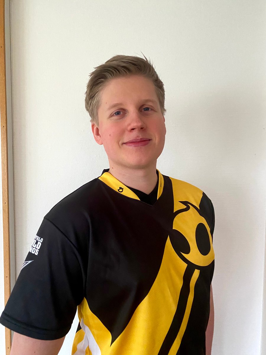 POILKpls's tweet image. Incredibly excited to be part of @dignitas again and working with the LCS team. Going to be a good season and cant wait to see how the team does tonight against CLG.
Felt like i needed to upload some new pictures because i barrely recognise myself from the HGC times. #DIGWIN