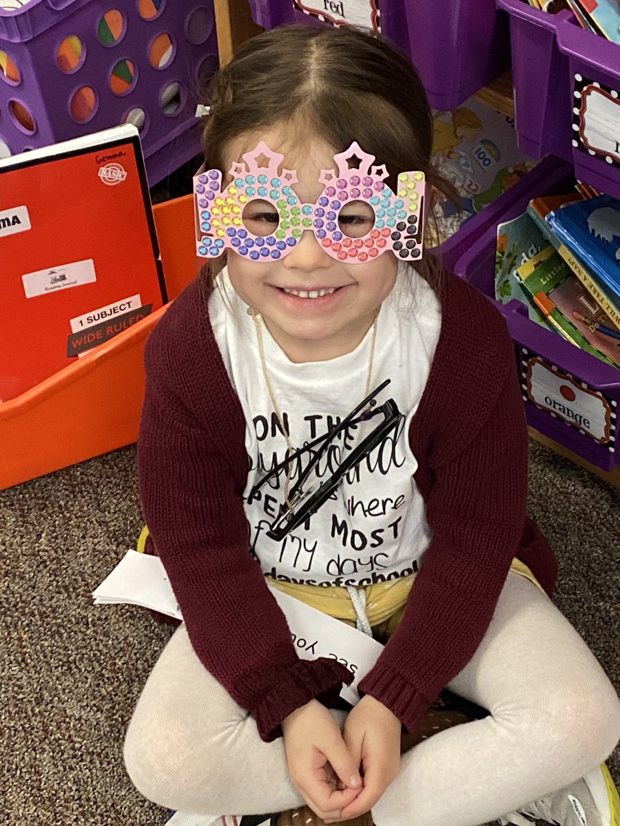 WeinkeLara's tweet image. 100 days of learning! @HospElementary #kindervibes