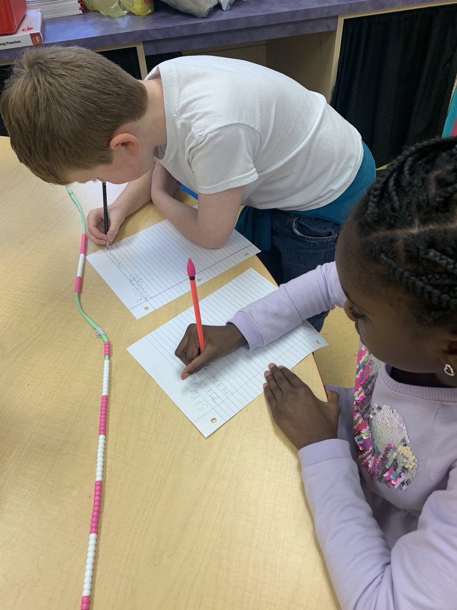 ABCooper08's tweet photo. We’ve been making beaded number lines in 2nd grade! @JEFCOED @FultondaleElem @AMSTIUAB #differentiation #accessible https://t.co/Bg3aPndFnn