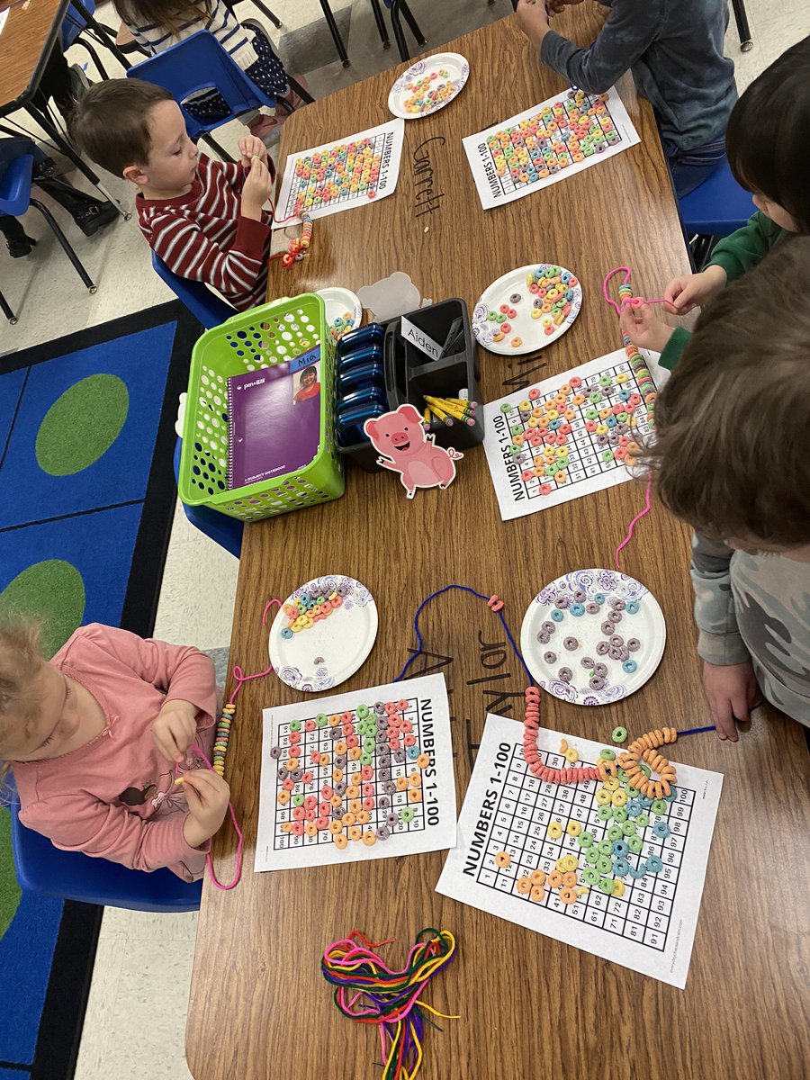 PhilipPreK's tweet photo. @BBOwenES Pre-K loved celebrating the 100th day of school today! We worked on our fine motor skills and counting to make some yummy necklaces! #BBOPride #OneLISD https://t.co/Qae68AL74k
