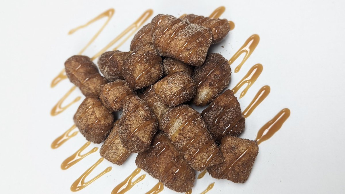 Introducing NEW Cinnebites @ #PieGuysLinwell 🤩 

Freshly made to order deep fried dough bites tossed in cinnamon sugar and served with a side of caramel sauce for dipping 😋 

A perfect dessert to share &amp; for a limited time just $3.99! 

*available only at Linwell location*