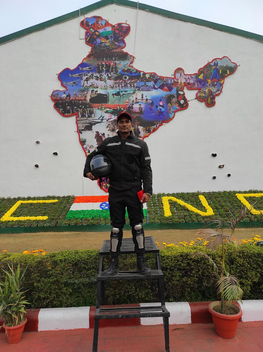 RISHABHSINGHSU4's tweet photo. मंजिल इंसान के हौसलें आजमाती है
सपनों के पर्दे, आँखों से हटाती है
Today is proud moment  for me that I came to DG NCC Delhi CANTT
#atmanurbharbharat ka #saltsesoftware tak ka safar #NCCJawaMotorcyclerally
Dandi to delhi 
@HQ_DG_NCC
 @ArvindKapoorTYG 
@ncc_rj_ 
@NCC_Dte_Gujarat https://t.co/WvT2wgt7Zo