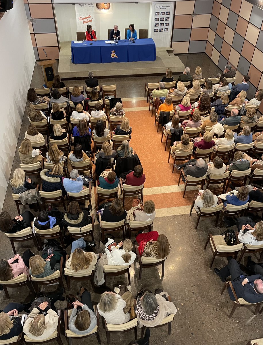 foroMSMalaga's tweet photo. ¡Gracias al @RCMediterraneo por abrirnos sus puertas y acogernos!

#ForoMujerySociedad #Málaga #MayorOreja #SumandoValores https://t.co/IvSAhI0lUV