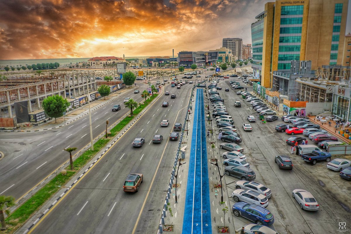 khobar_history's tweet photo. "
لايك إذا تحب زحمة #الـخُـبَـر الحديثة❤️
ريتويت إذا تشتاق لهدوء #الـخُـبَـر القديمة🔁" https://t.co/whMLqyMBLb