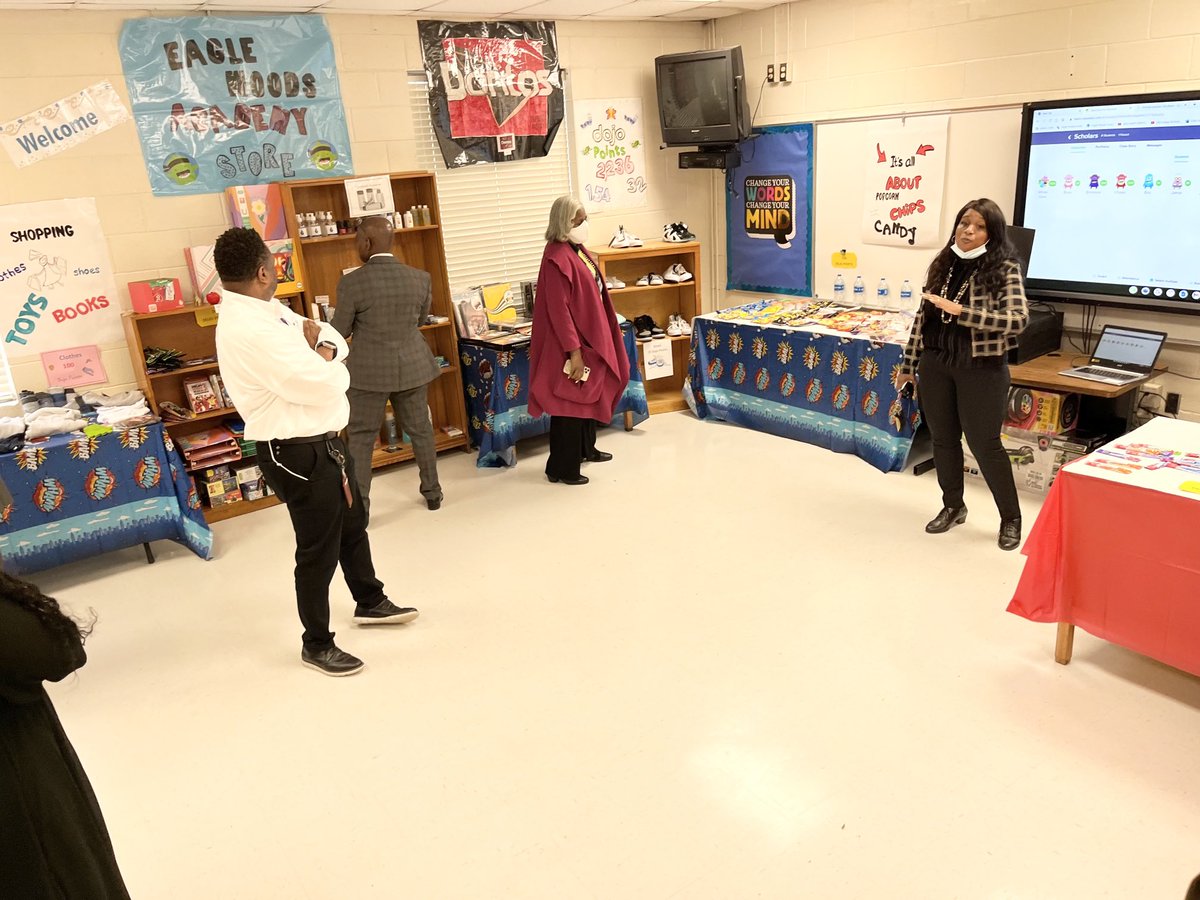 DrNormanCSauce3's tweet photo. Thank you Eagle Woods Academy Coordinator III Ms. Smith &amp; team! For Region IV Team-they modeled their school’s systems of support for staff &amp; students: PBIS, mindfulness room, calming centers, student store, timely interventions, student voice &amp; more!⁦⁦ ⁦@DeKalbSchools⁩ https://t.co/QzpHxIAUtu