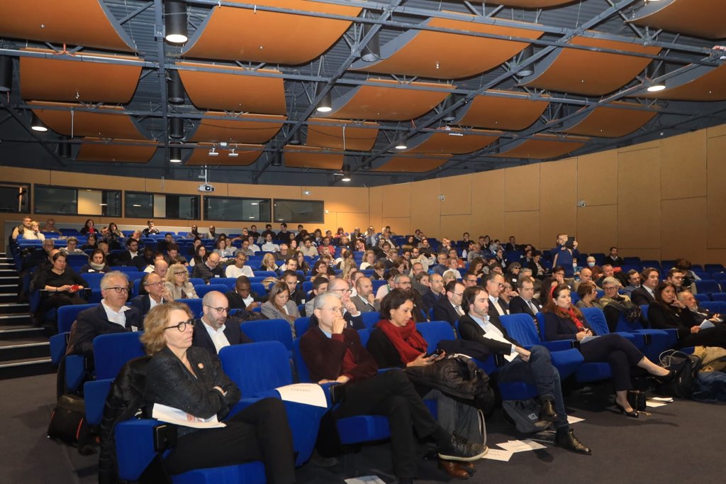 👥 L'équipe du <a href="/PactemondialFr/">Pacte mondial de l'ONU - Réseau France</a> est aujourd'hui à <a href="/Alpexpo/">Alpexpo, le parc événementiel de Grenoble</a> pour le lancement du Cercle Grenoblois.

Une belle soirée d'échanges autour de la RSE en perspective ! 🌱

Suivez l'événement en direct ⤵