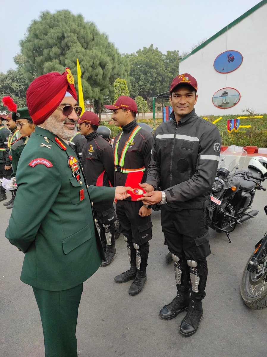 RISHABHSINGHSU4's tweet photo. #AtmanirbharBharat ka #SaltseSoftware ka Safar  #NCCJawamotorcycleRally DANDI TO DILLI... Today 
Flag-In at Dilli &amp; flag in by Lt Gen Gurbirpal Singh sir, DG,NCC  
@adgpi 
@PMOIndia 
@NCC_Dte_Gujarat
@ArvindKapoorTYG 
@NCC_Dte_Gujarat 
@Lalit_DDGRajNCC
@ncc_rj_
@NCCDteRajasthan https://t.co/fUMUPkK5t0