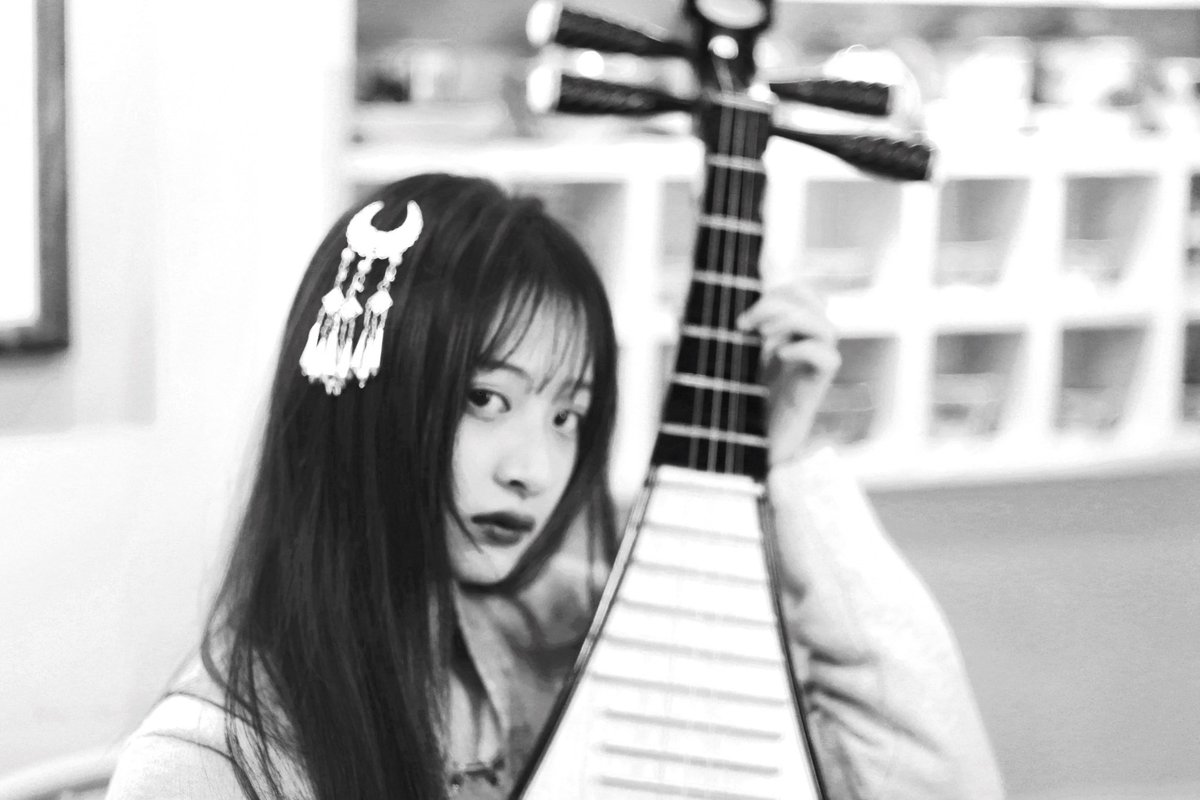 思之慕之，伺其乐章。有女东江，江水泱泱。

摄影：栖雲轩掌柜
出镜：@xizi1840 https://t.co/RBk1VYIsbF