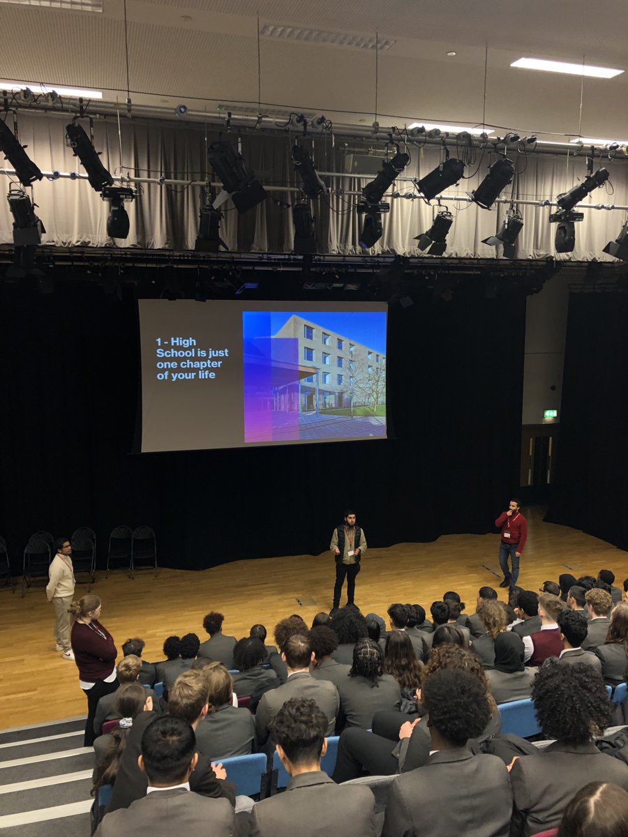 Team_UPside's tweet image. Last week, Team UPside delivered two 1-hour assemblies to over 200 students at Hammersmith Academy, West London.📍

We delivered one presentation on 11 Things we Wish We knew in Year 11 and another on 12 Things We Wish We Knew in Year 12.👨🏿‍🏫👩🏽‍🏫