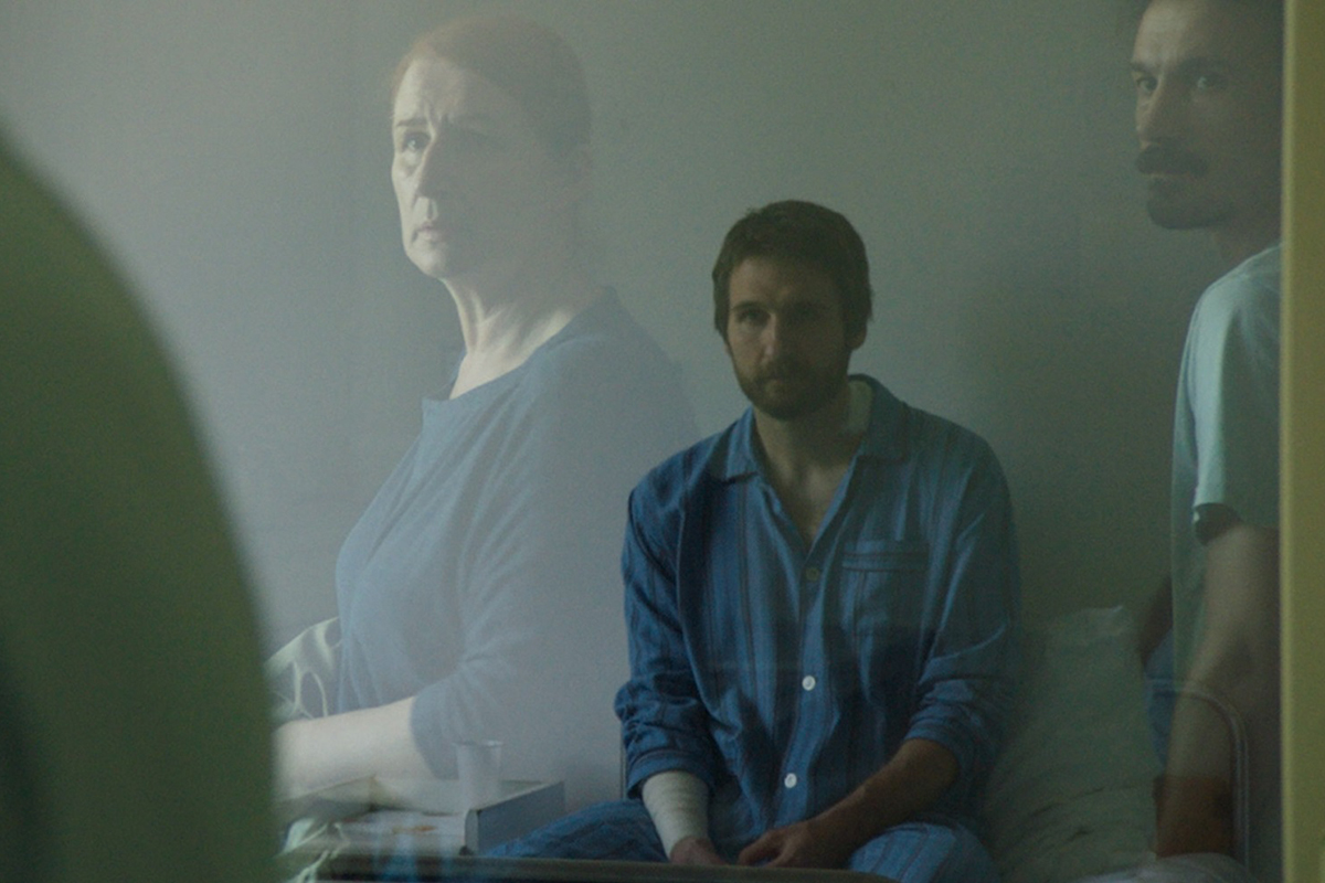 SBIFF's tweet photo. SBIFF 2023 Official Selection
AMERICAN DREAMER Directed by #PaulDektor and starring #PeterDinklage and #ShirleyMacLaine
SAFE PLACE, Directed by #JurajLerotić
SECOND ACT, Directed by #MårtenKlingberg
#sbiff #santabarbara https://t.co/zr9JmOPuWz